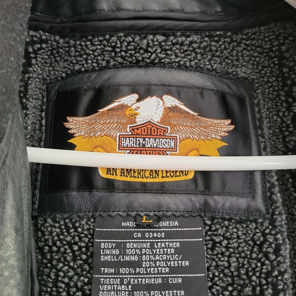 Harley Davidson Leather Jacket - Picture 3 of 4